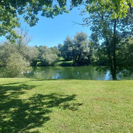 Gm House, Mobile House Near Kolpa River * Metlika