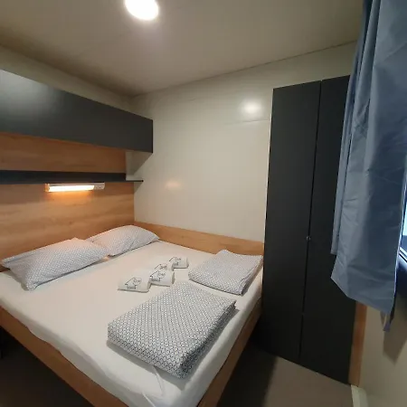 Gm House, Mobile House Near Kolpa River * Metlika