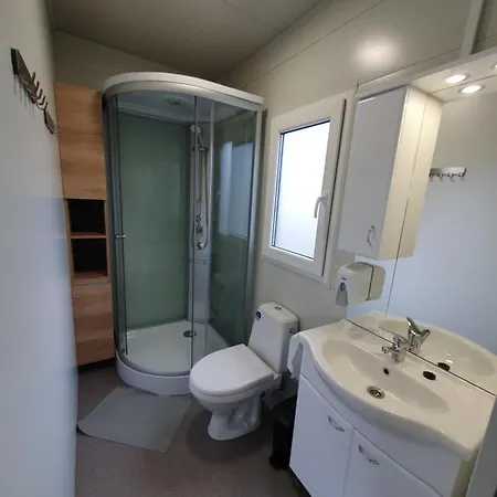 Gm House, Mobile House Near Kolpa River Metlika