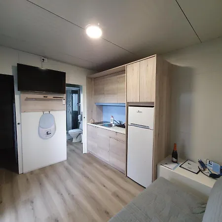 Gm House, Mobile House Near Kolpa River * Metlika