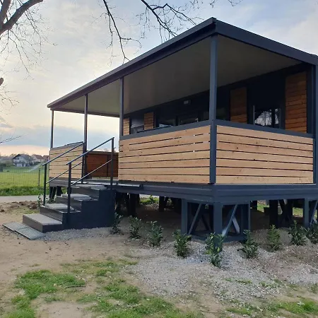 Holiday home Gm House, Mobile House Near Kolpa River