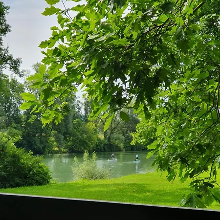 Gm House, Mobile House Near Kolpa River * Metlika