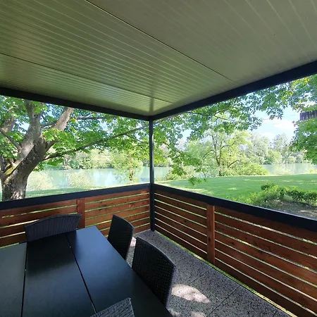 펜션 Gm House, Mobile House Near Kolpa River 메틀리카