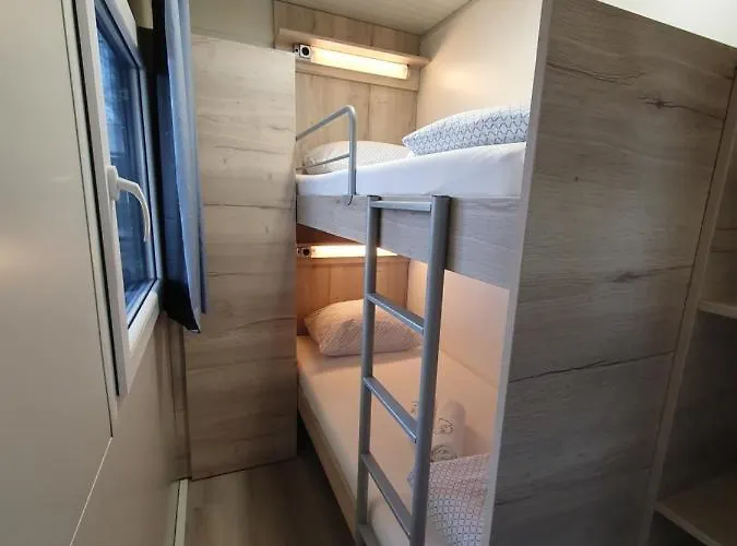 Gm House, Mobile House Near Kolpa River *