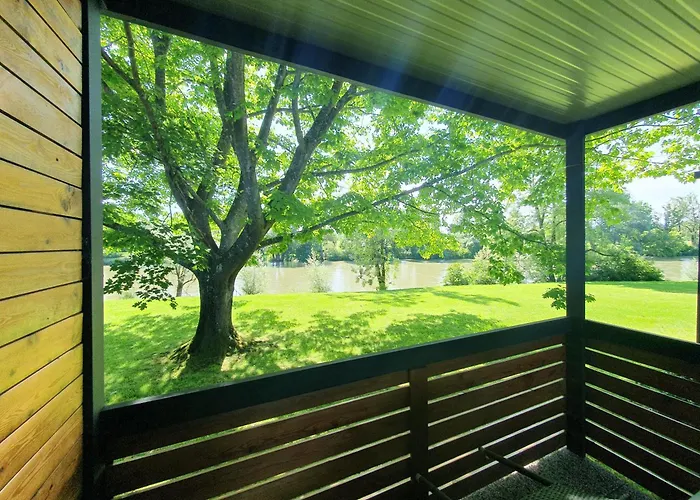 Vakantiehuis Gm House, Mobile House Near Kolpa River Metlika