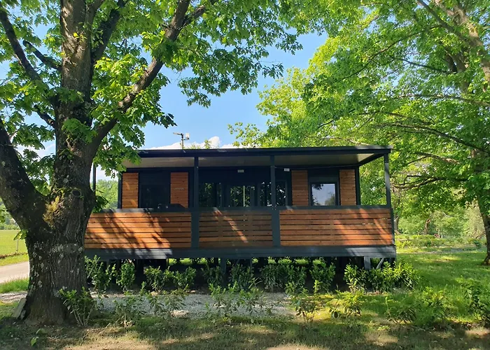 Gm House, Mobile House Near Kolpa River *